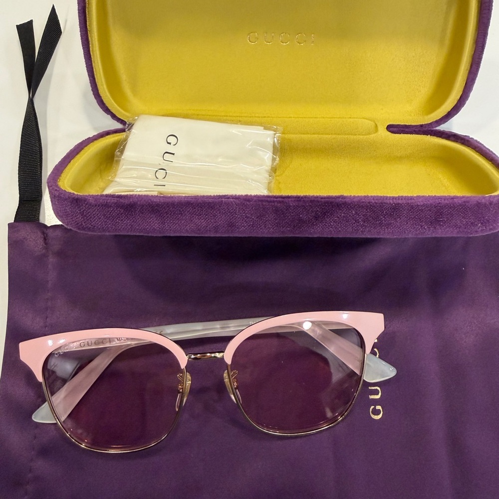 Gucci Transparent Frame Glasses
